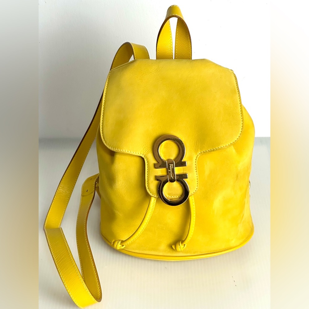 Sold!🤑SALVATORE FERRAGAMO Gancini Vintage Mini backpack Yellow Nubuck Suede